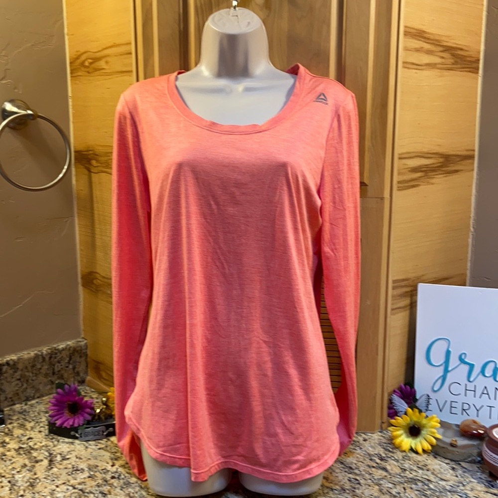Reebok coral long sleeve top large lightweight top Nwt fit medium too